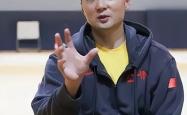 足球直播在线观看-新疆队在比赛中斗志昂扬，夺魁成功
