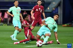 体育直播-卡塔尔队球员集体亮相赛后新闻发布会，回答各种问题的简单介绍