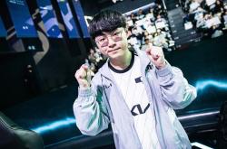 直播平台-SHR碾压PSG，ShowMaker单局斩获MVP焦点之战入围赛，锁定晋级资格的简单介绍