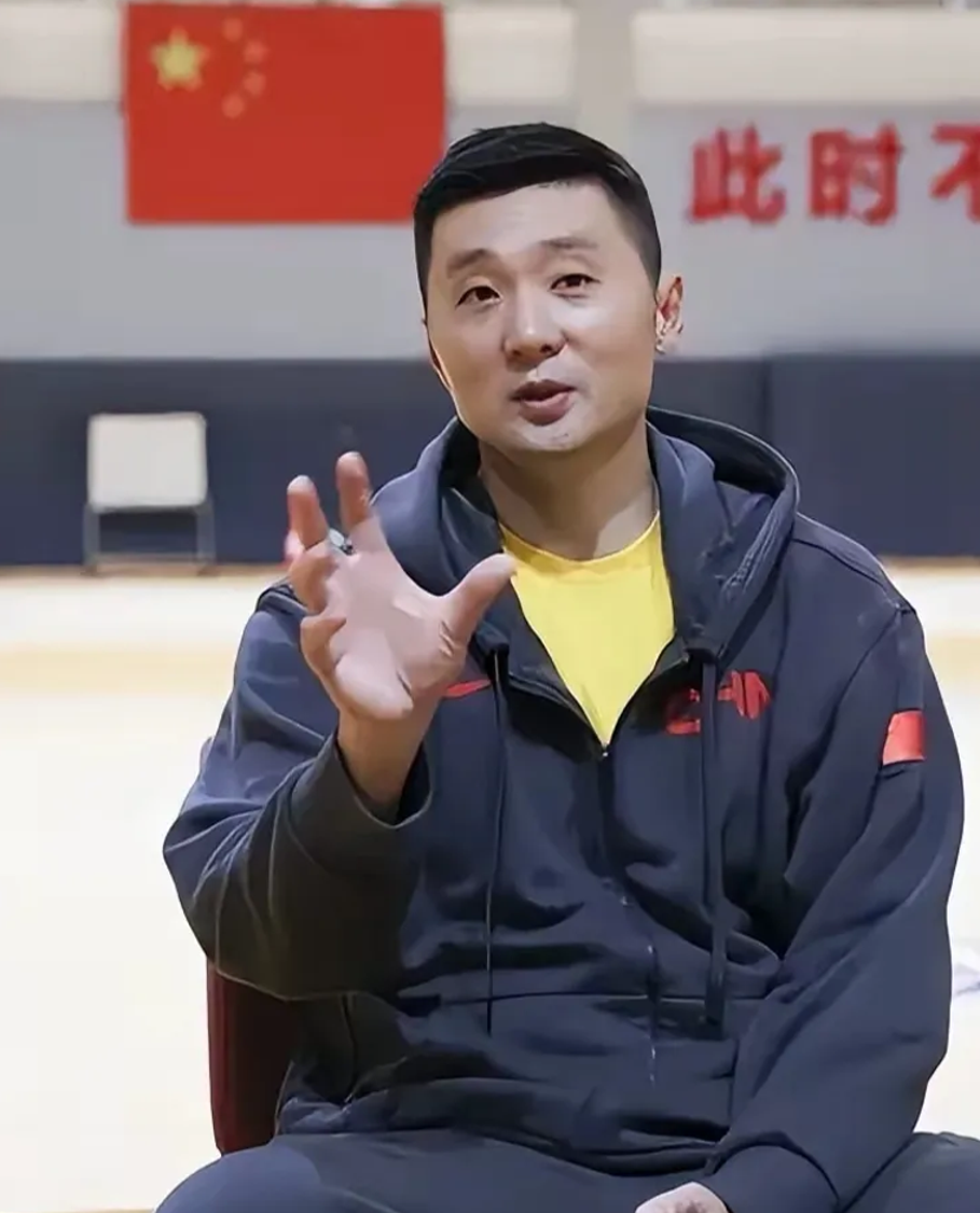 新疆队在比赛中斗志昂扬，夺魁成功