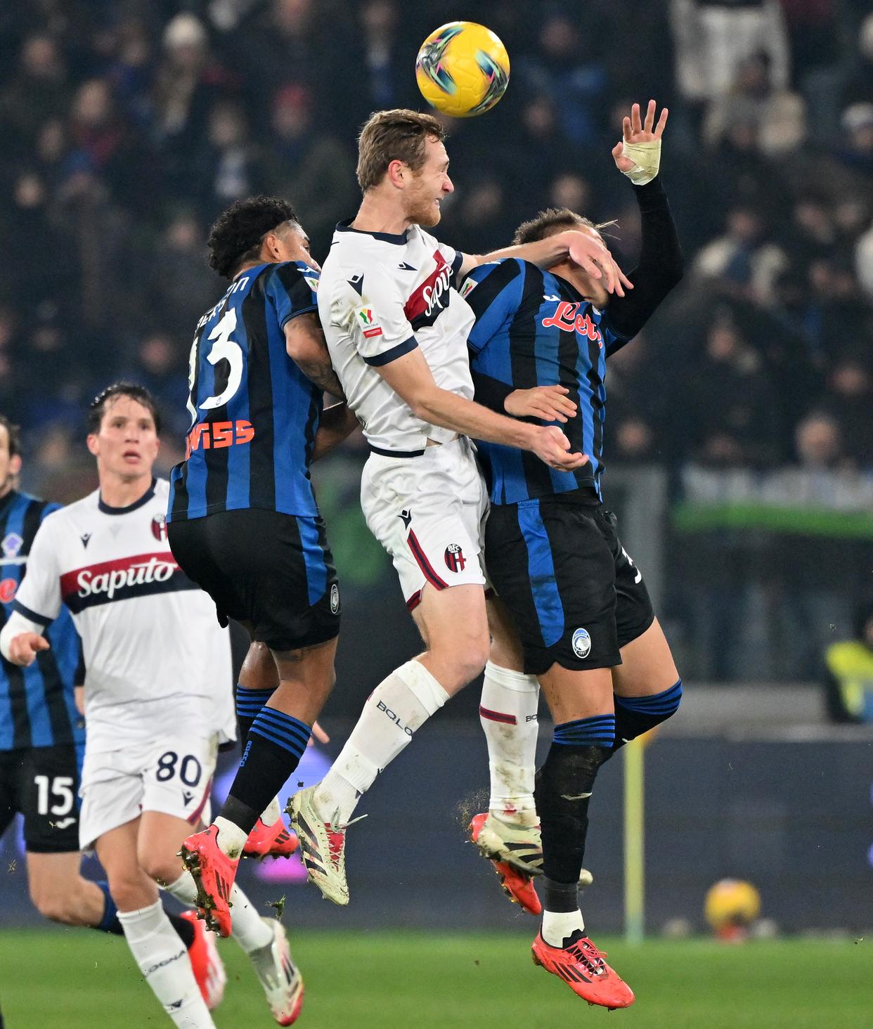 关于意大利大胜土耳其，高开低走的表现引人注目的信息