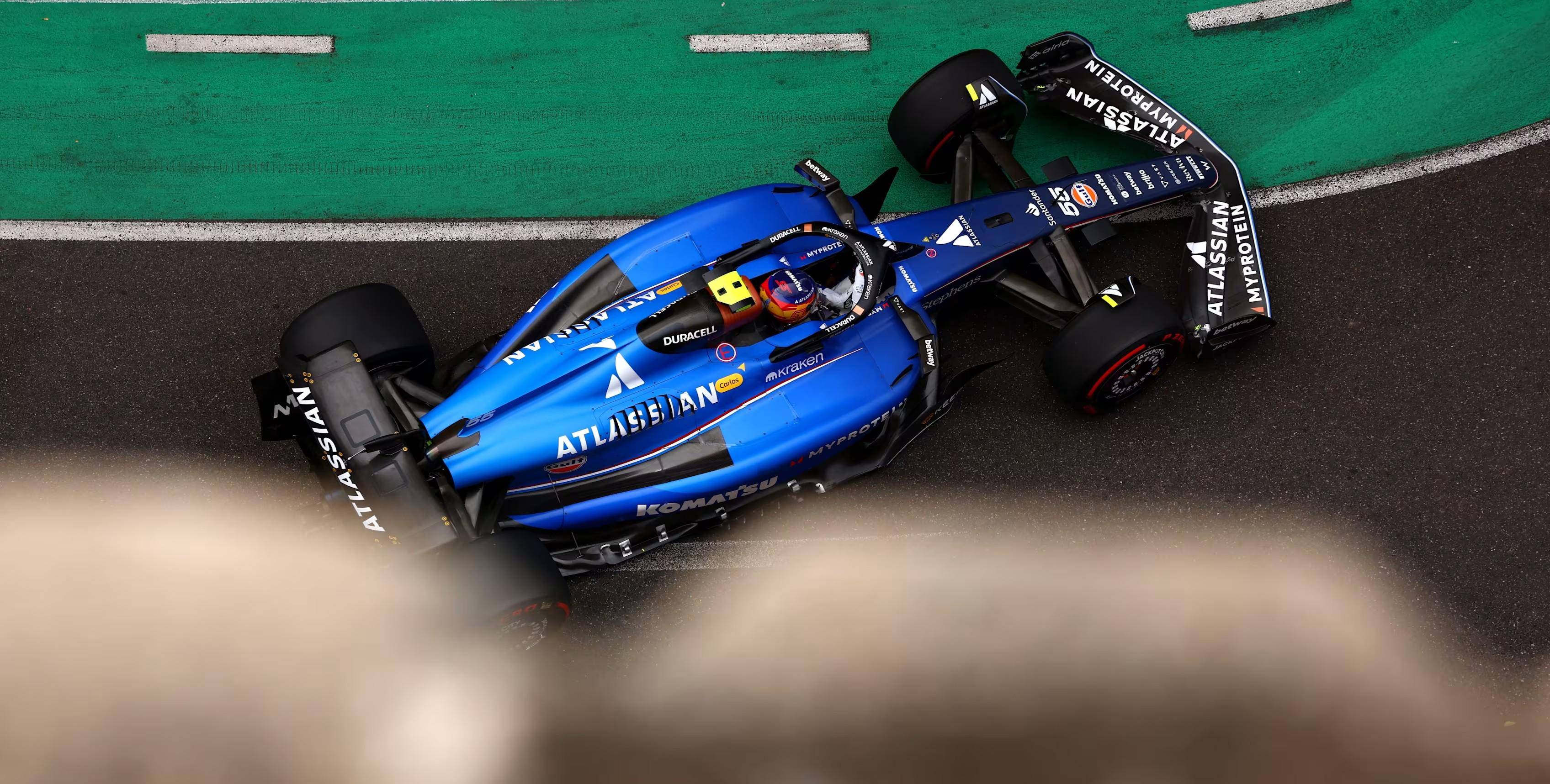 梅赛德斯翻盘哈斯车队，塞恩斯刷新纪录